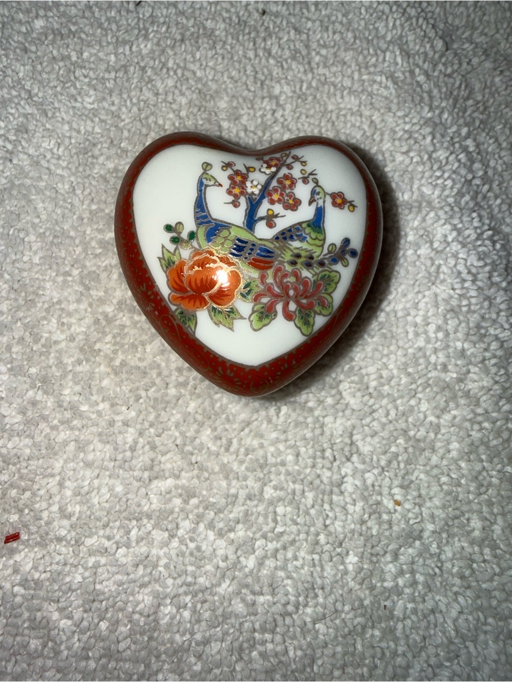 Heart-Shaped Decorative Porcelain Box with Floral and Peacock Motif - Red, White